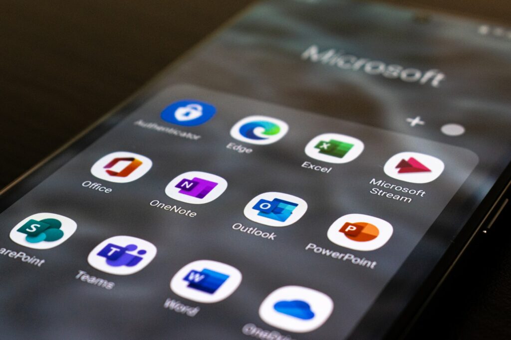 How Many People Use Microsoft in 2026? EarthWeb